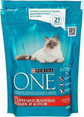Корм для кошек PURINA One лосось и пшеница для стерилизованных кошек и кастрированных котов 200 г
