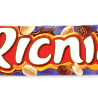 Батончик PICNIC с арахисом и изюмом в молочном шоколаде 38 г