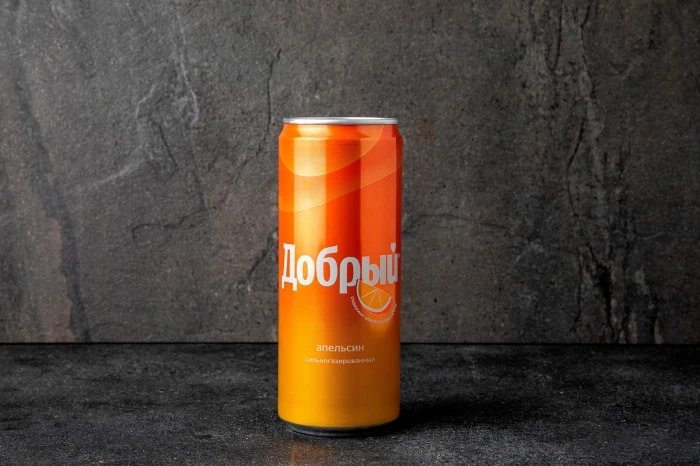 Напиток ДОБРЫЙ со вкусом апельсина газированный 0,33л ж/б